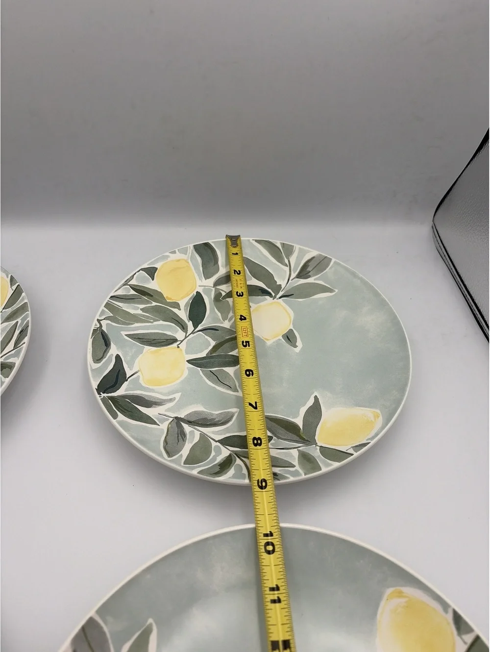 Pottery Barn X Rebecca Atwood Set of 4 dessert plates Excellent Condition